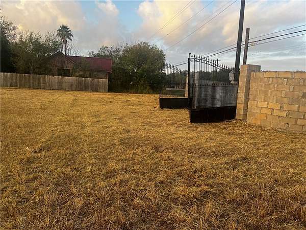 0.23 Acres of Land for Sale in San Diego, Texas