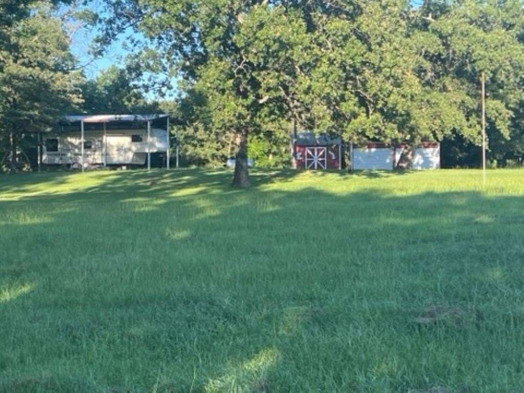 5 Acres of Residential Land for Sale in Quitman, Texas