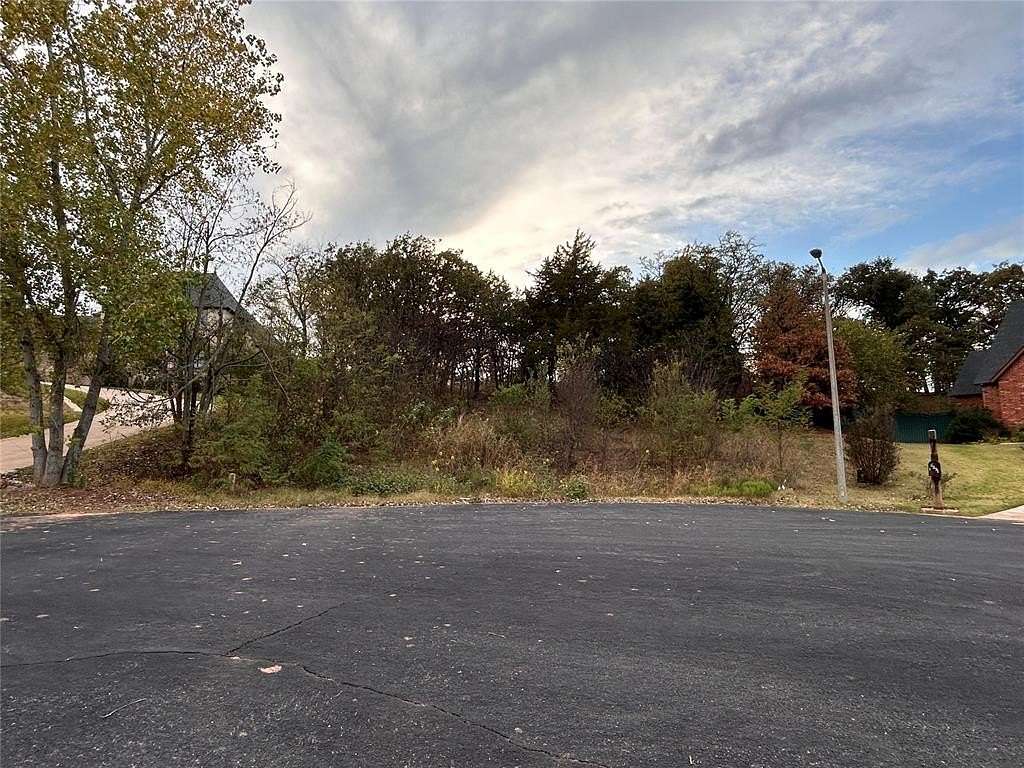 1 Acre of Residential Land for Sale in Edmond, Oklahoma