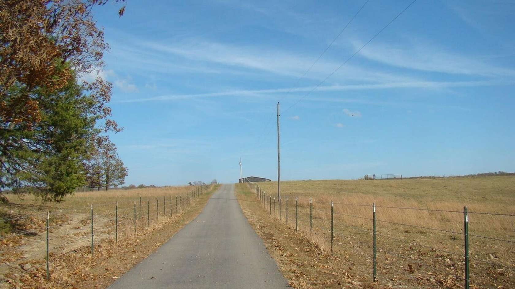 18 Acres of Recreational Land & Farm for Sale in Mountain View, Missouri