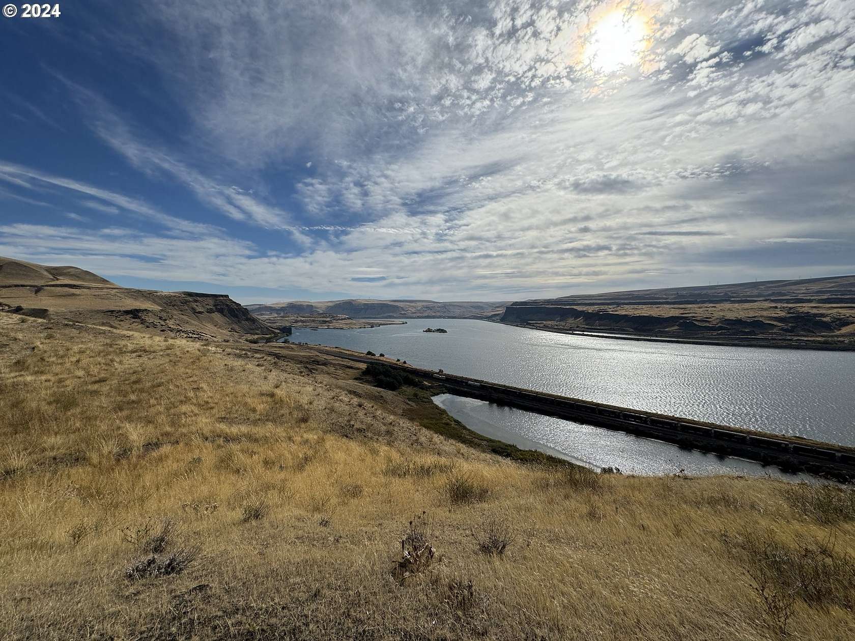 4.68 Acres of Land for Sale in Wishram, Washington