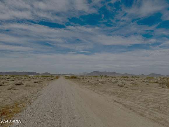 4 Acres of Residential Land for Sale in Tonopah, Arizona