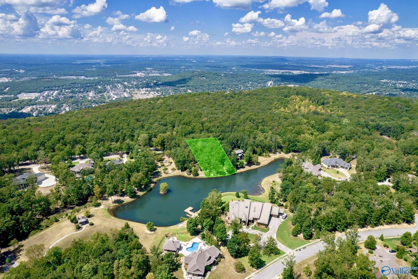 0.86 Acres of Residential Land for Sale in Huntsville, Alabama