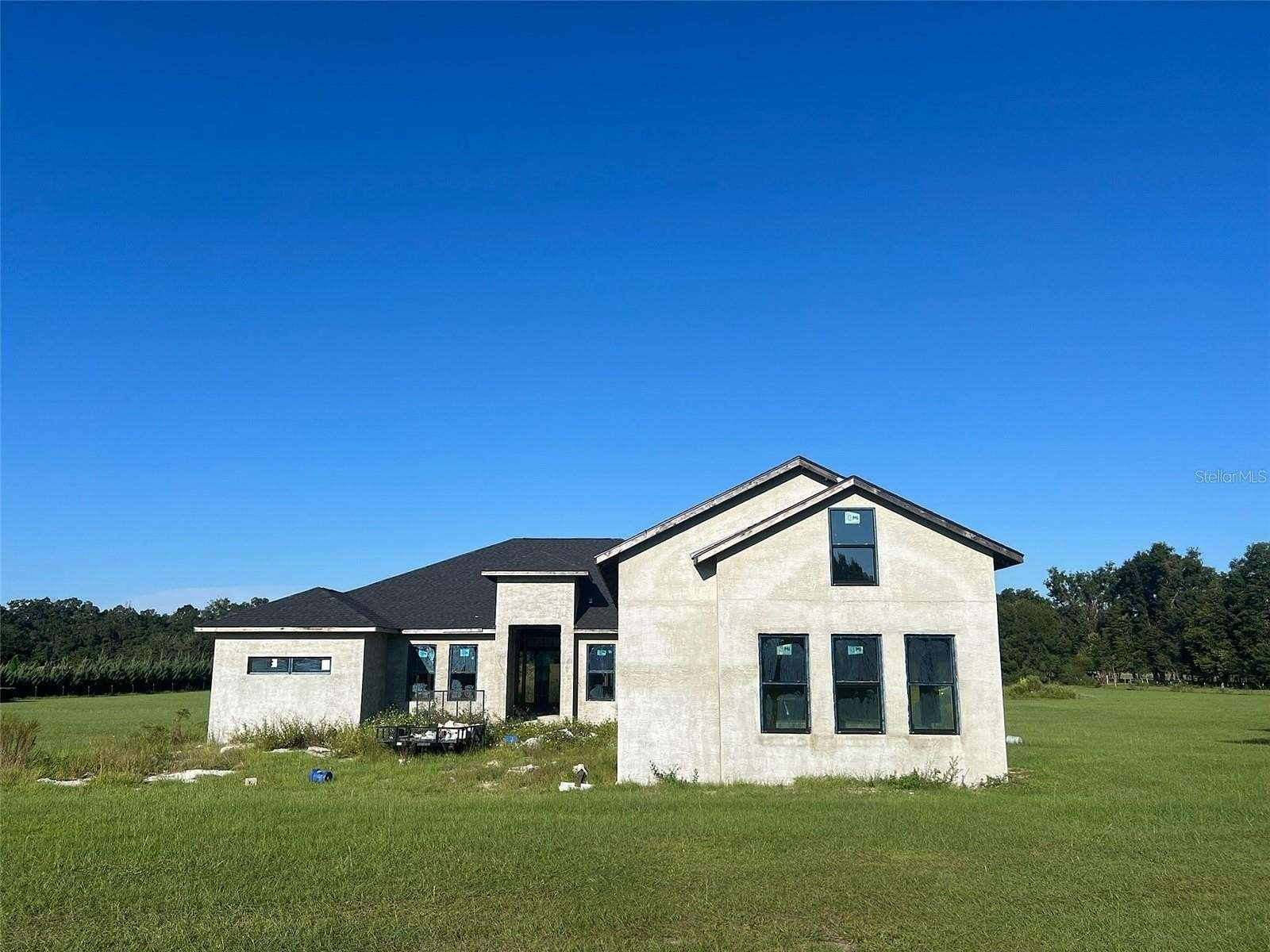 5.56 Acres of Land with Home for Sale in High Springs, Florida