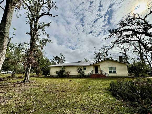 2.86 Acres of Residential Land with Home for Sale in Madison, Florida