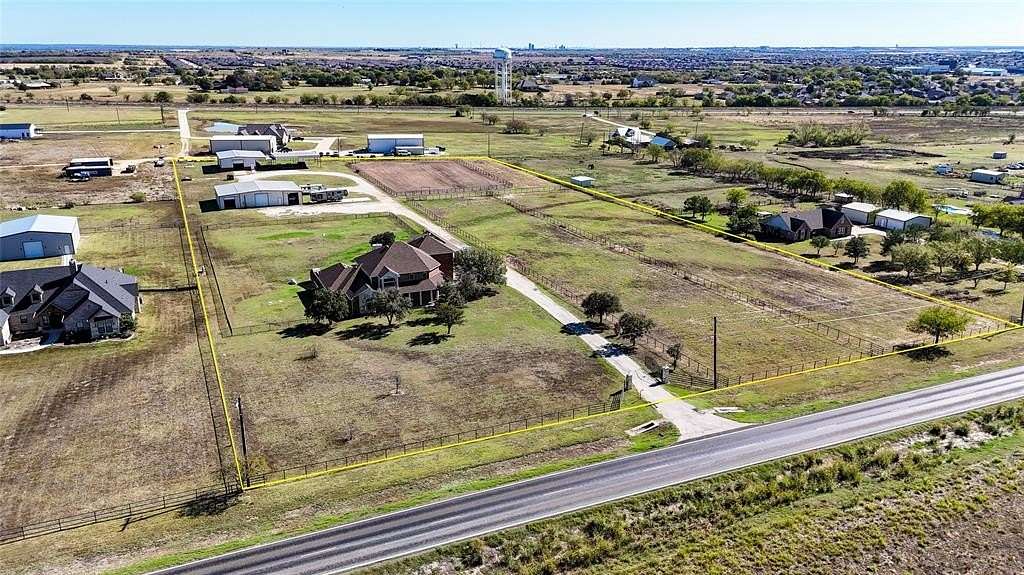 7.499 Acres of Land with Home for Sale in Krum, Texas