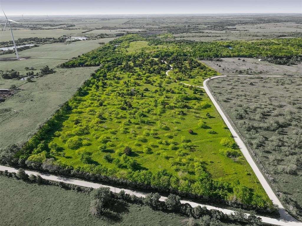 233.11 Acres of Agricultural Land with Home for Sale in Hubbard, Texas