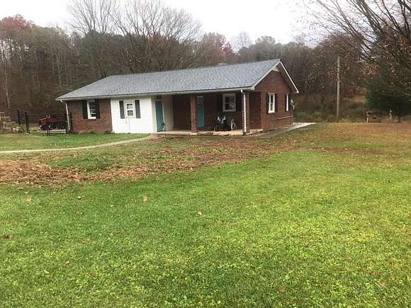 7 Acres of Land with Home for Sale in McKee, Kentucky