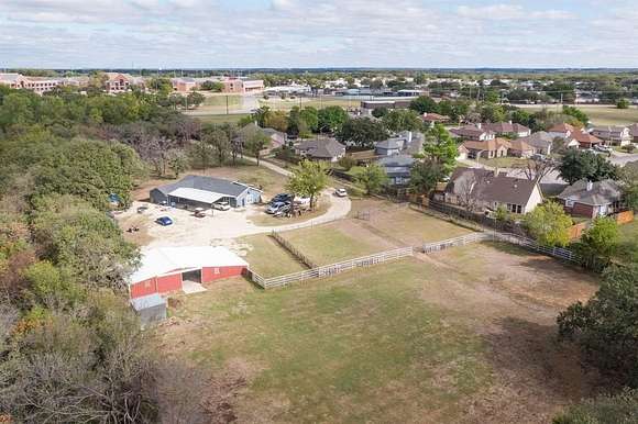 6.76 Acres of Residential Land with Home for Sale in Denton, Texas