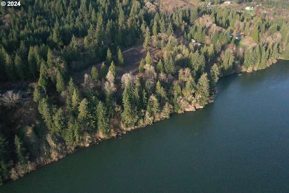 1.42 Acres of Residential Land for Sale in Cathlamet, Washington