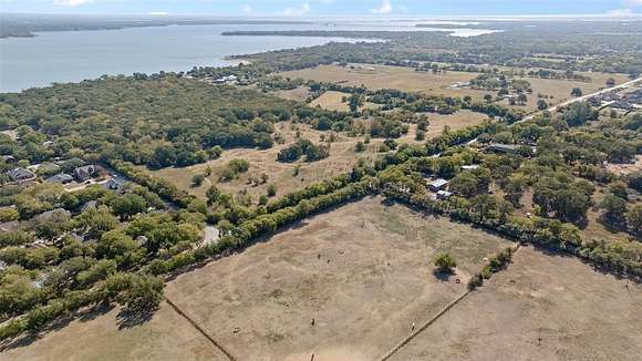 37.397 Acres of Recreational Land & Farm for Sale in Shady Shores, Texas