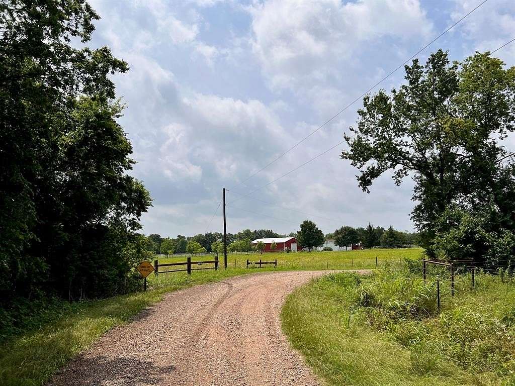 11 Acres of Land for Sale in Pecan Gap, Texas