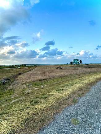 1.29 Acres of Residential Land for Sale in Rockport, Texas