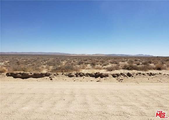 120 Acres of Land for Sale in Hinkley, California