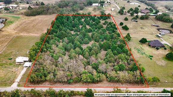 5.64 Acres of Residential Land for Sale in Corsicana, Texas