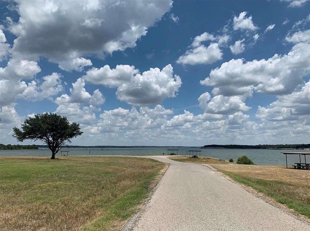 5 Acres of Residential Land for Sale in Morgan, Texas