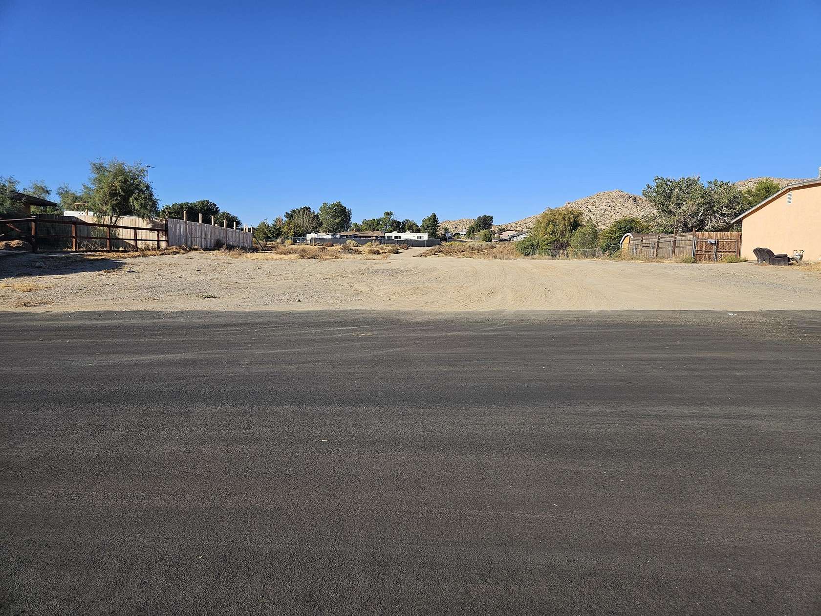 0.533 Acres of Residential Land for Sale in Lake Los Angeles, California