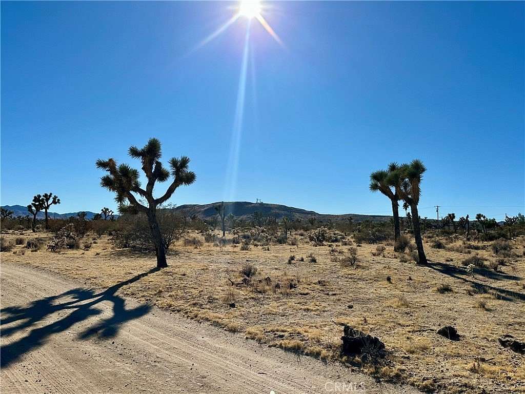 1.25 Acres of Residential Land for Sale in Yucca Valley, California