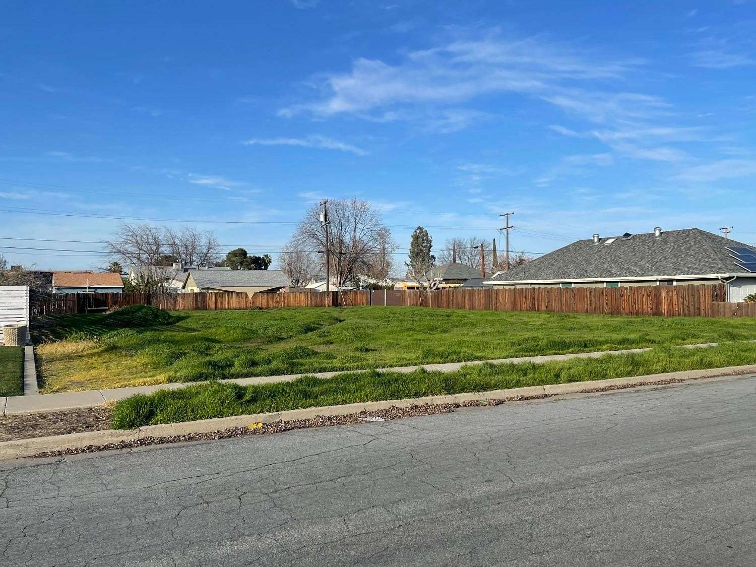 0.272 Acres of Residential Land for Sale in Coalinga, California