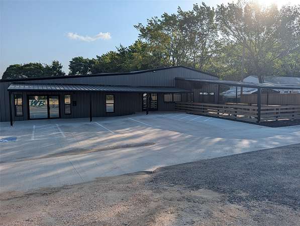 1.65 Acres of Commercial Land for Sale in Mabank, Texas