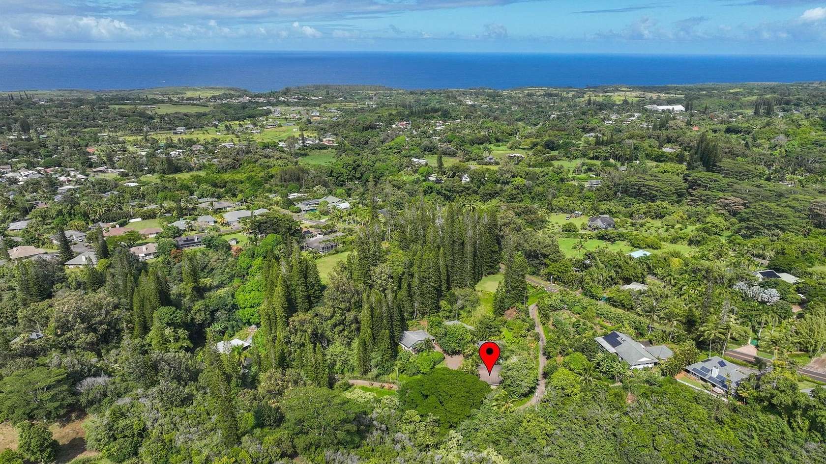 3.518 Acres of Residential Land with Home for Sale in Haʻikū, Hawaii