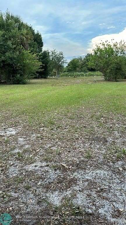 1.25 Acres of Residential Land for Sale in Clewiston, Florida