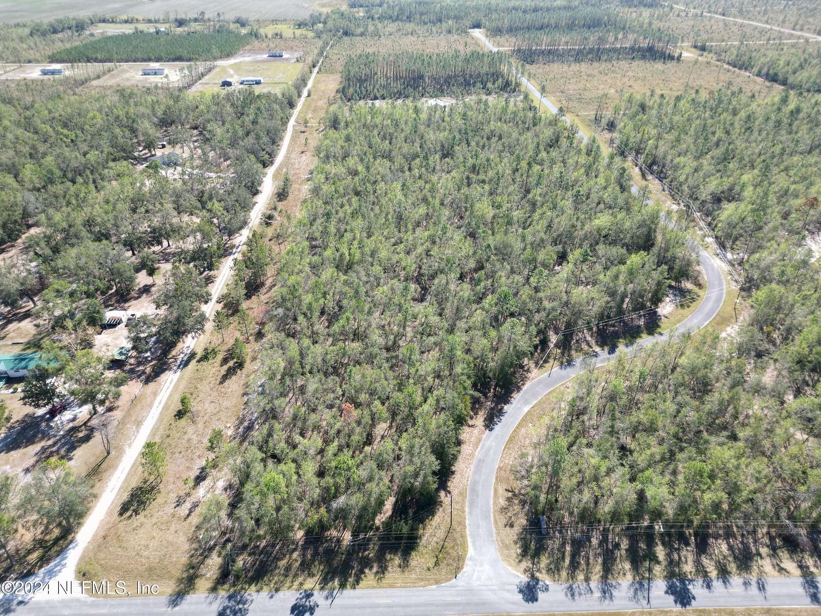 4.57 Acres of Land for Sale in Live Oak, Florida