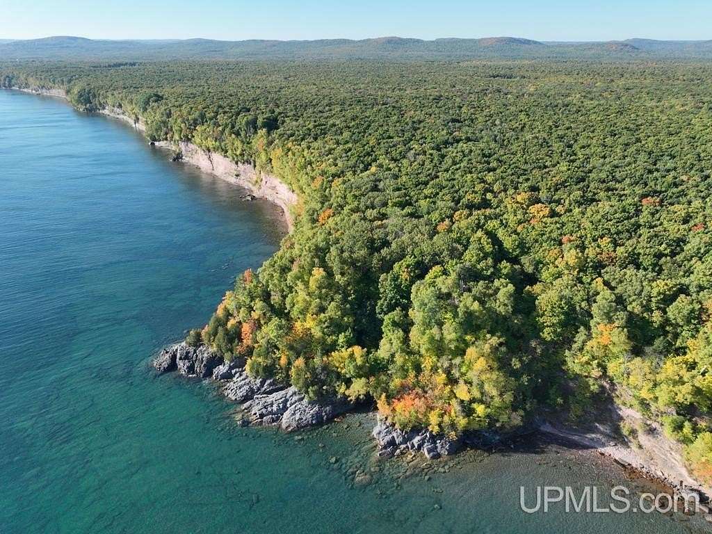 643 Acres of Land for Sale in Marquette, Michigan