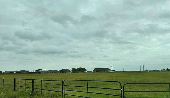 4.8 Acres of Land for Sale in Whitesboro, Texas