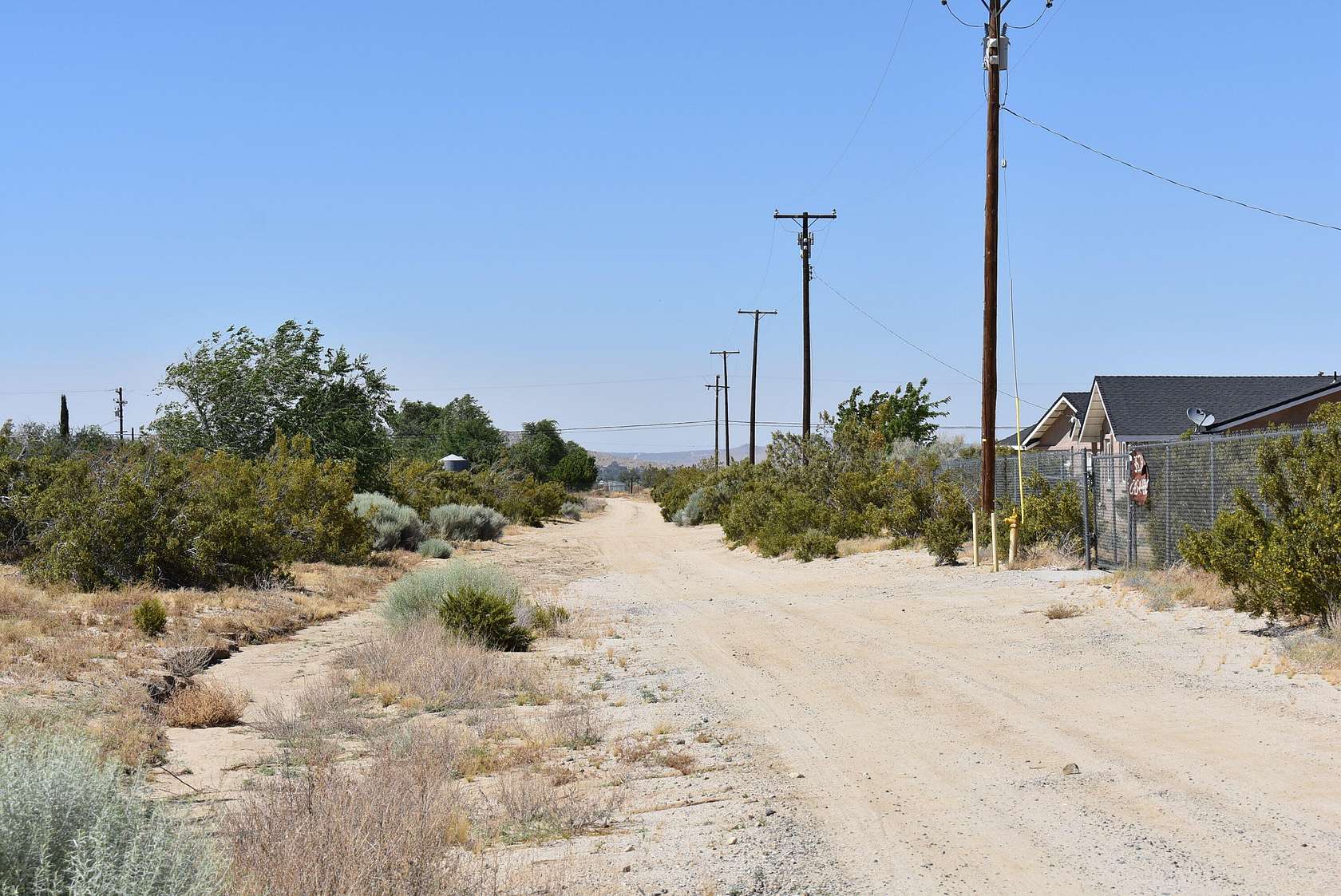 2.713 Acres of Land for Sale in Palmdale, California