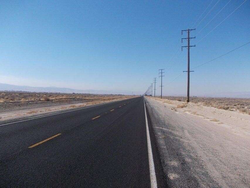 1 Acre of Commercial Land for Sale in Lancaster, California