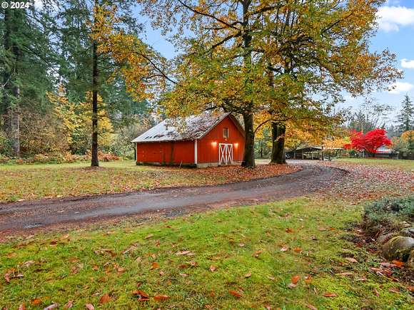 2 Acres of Residential Land with Home for Sale in Washougal, Washington