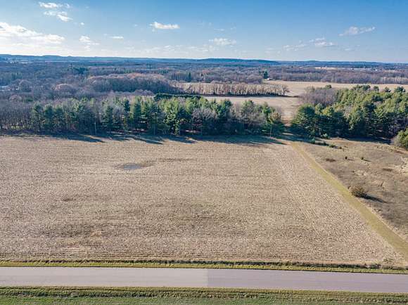 1.67 Acres of Residential Land for Sale in Mauston, Wisconsin