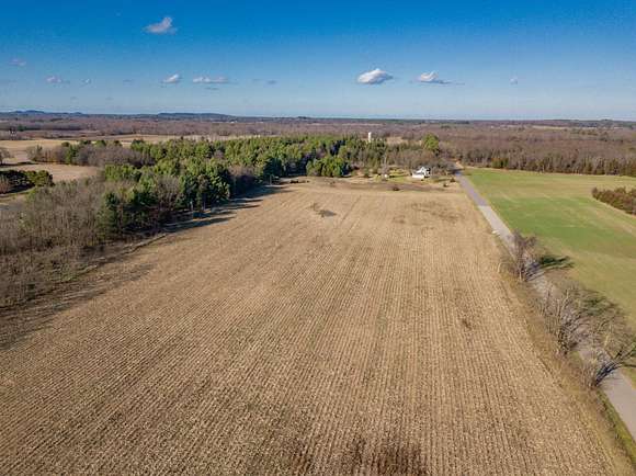 1.67 Acres of Residential Land for Sale in Mauston, Wisconsin