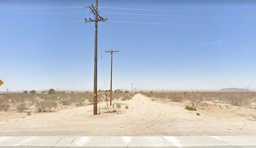 2.51 Acres of Land for Sale in Palmdale, California