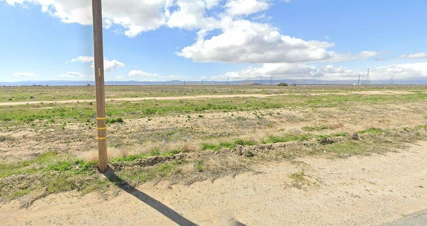 19.776 Acres of Agricultural Land for Sale in Lancaster, California