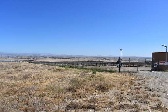 9.982 Acres of Commercial Land for Sale in Lancaster, California