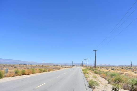 29.832 Acres of Land for Sale in Lancaster, California