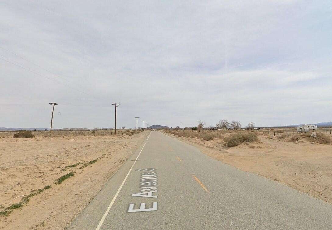 2.549 Acres of Residential Land for Sale in Palmdale, California