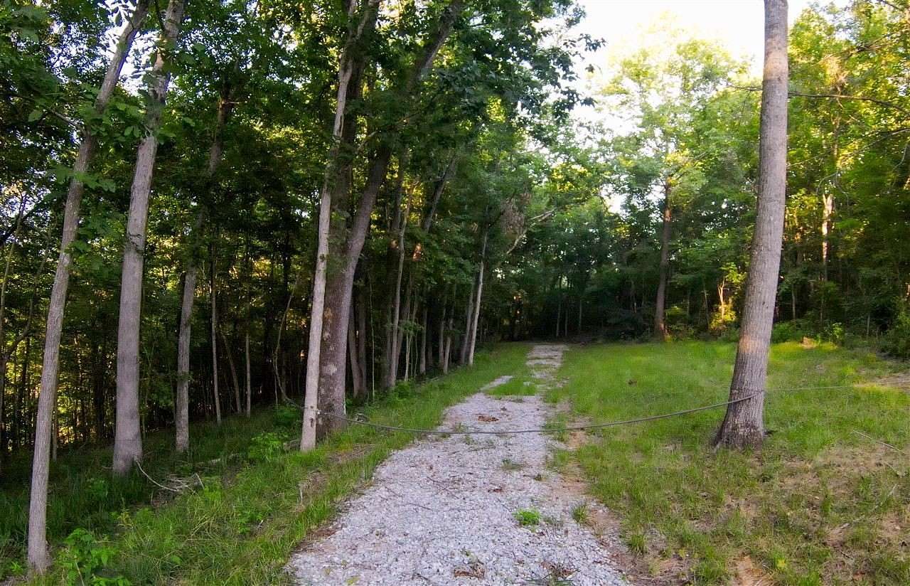 8.3 Acres of Residential Land for Sale in Leitchfield, Kentucky