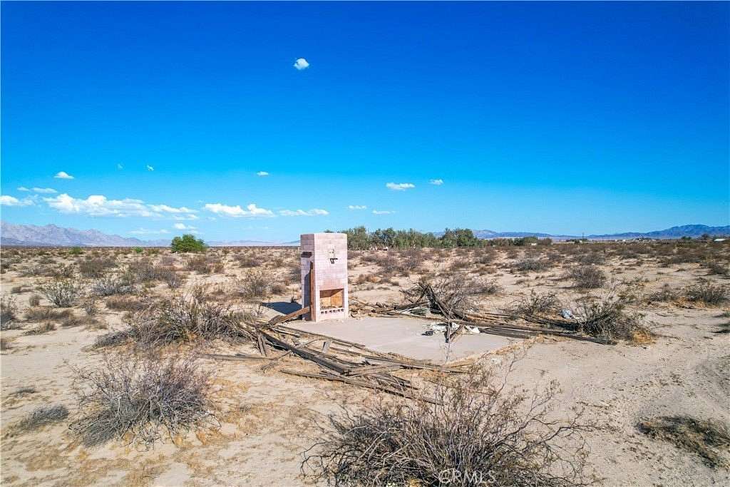 4.62 Acres of Residential Land for Sale in Twentynine Palms, California