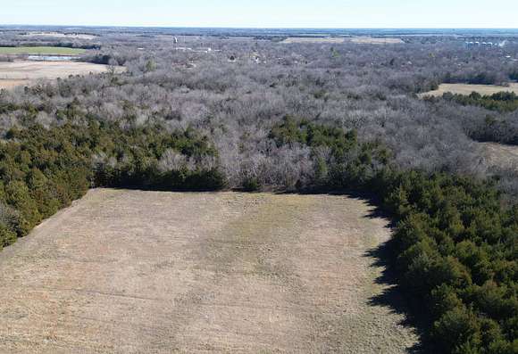 22.25 Acres of Land for Sale in Roxton, Texas