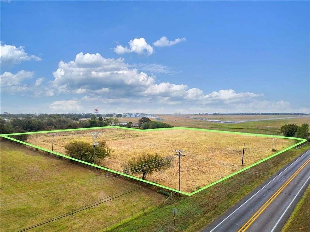 5.72 Acres of Commercial Land for Sale in Mineral Wells, Texas