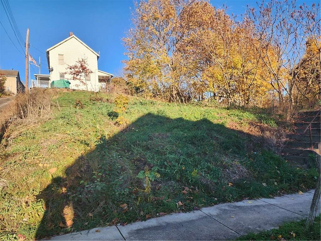 0.083 Acres of Residential Land for Sale in Vandergrift, Pennsylvania