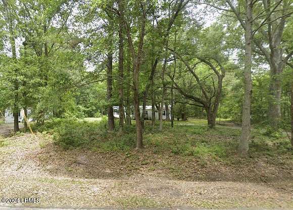 3.06 Acres of Residential Land with Home for Sale in Beaufort, South Carolina