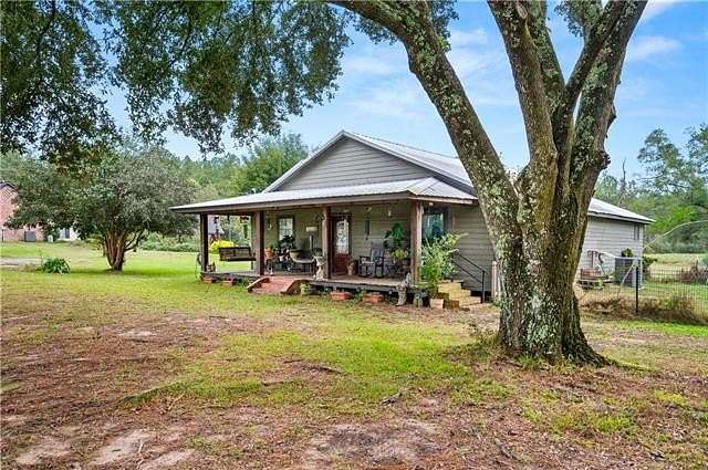 4.11 Acres of Residential Land with Home for Sale in Glenmora, Louisiana