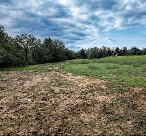 4.67 Acres of Residential Land for Sale in Rockdale, Texas