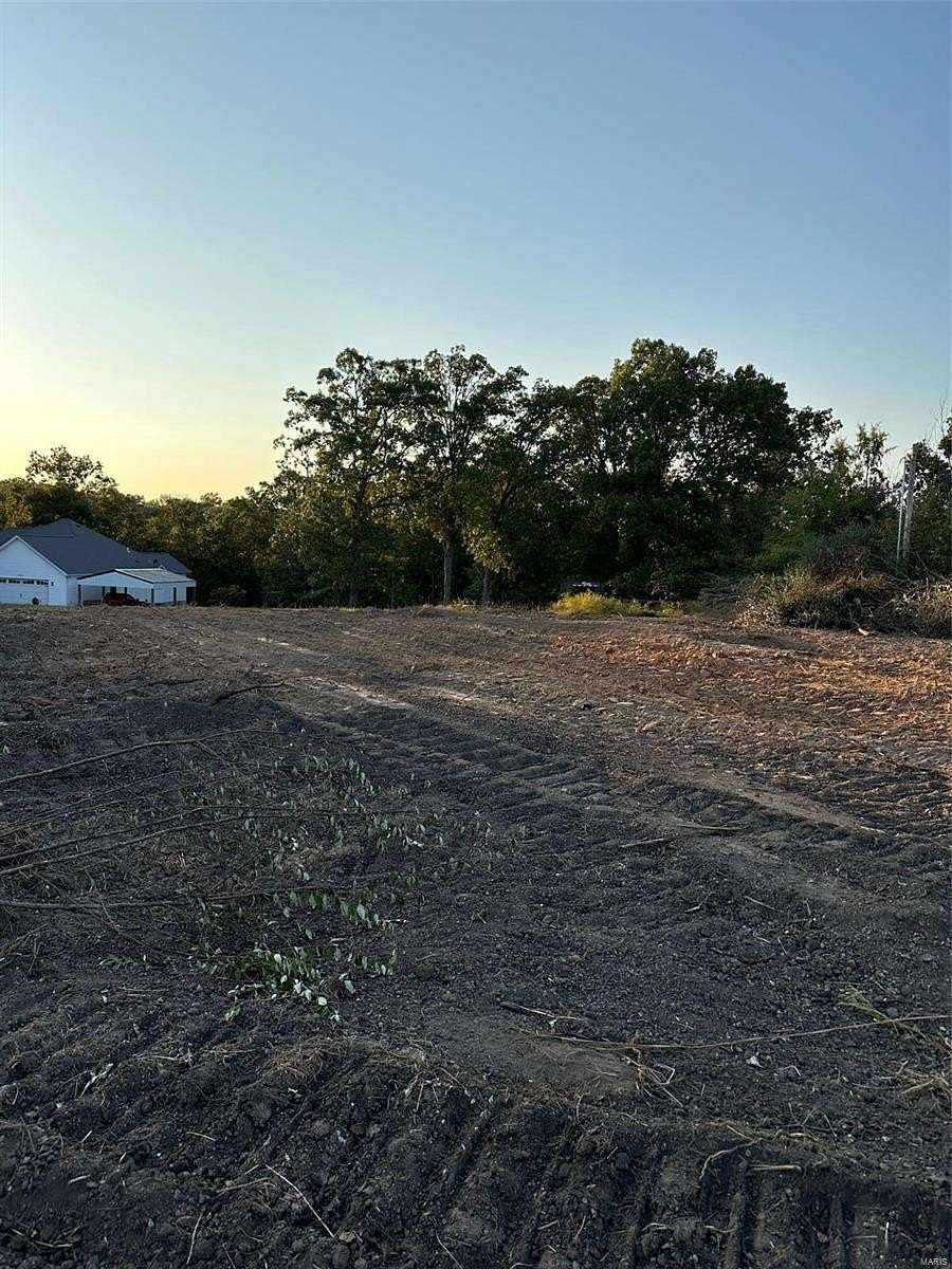 2 Acres of Residential Land for Sale in De Soto, Missouri