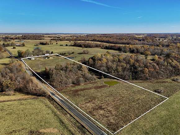 9.98 Acres of Residential Land with Home for Sale in Aurora, Missouri