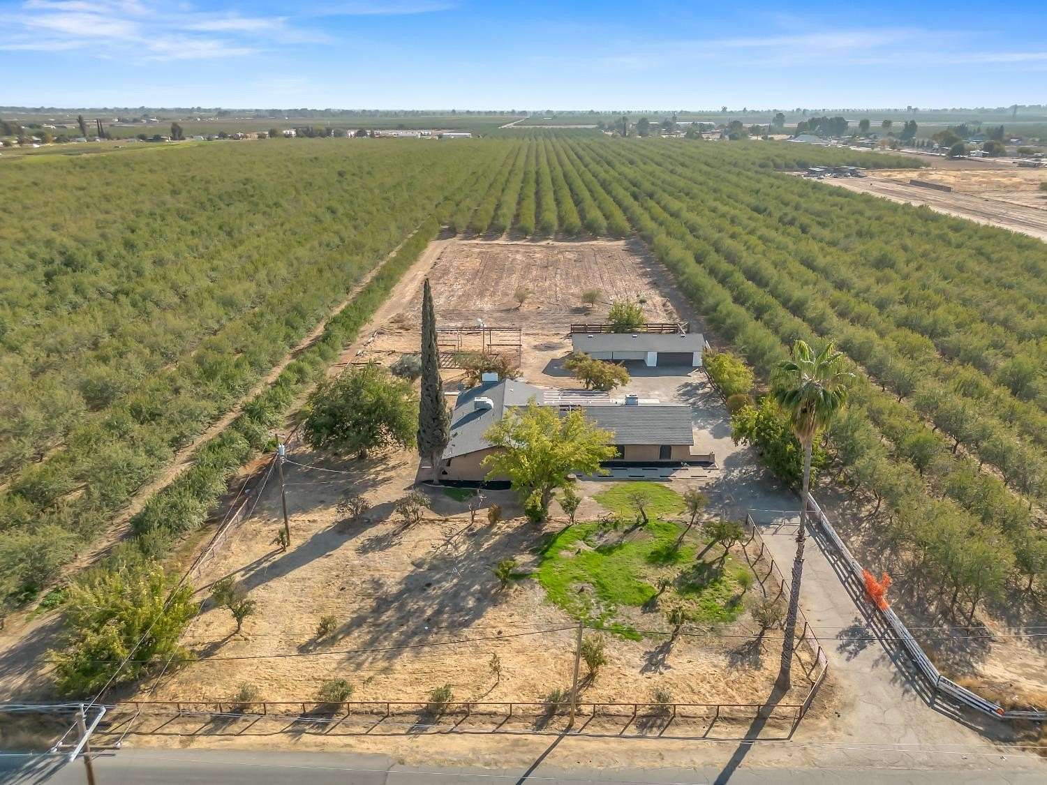 2.1 Acres of Residential Land with Home for Sale in Fresno, California